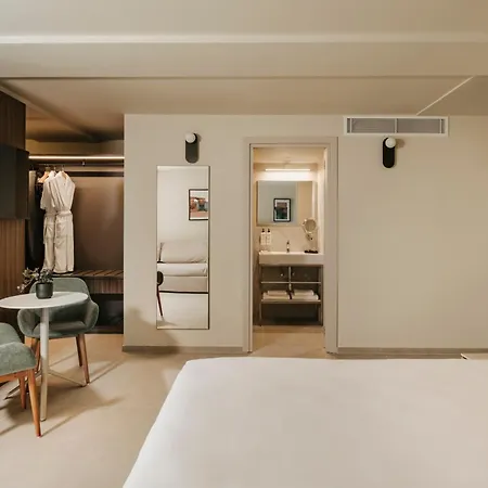 Regional By Neu Collective 4*