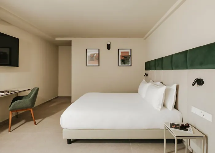 Regional By Neu Collective 4*