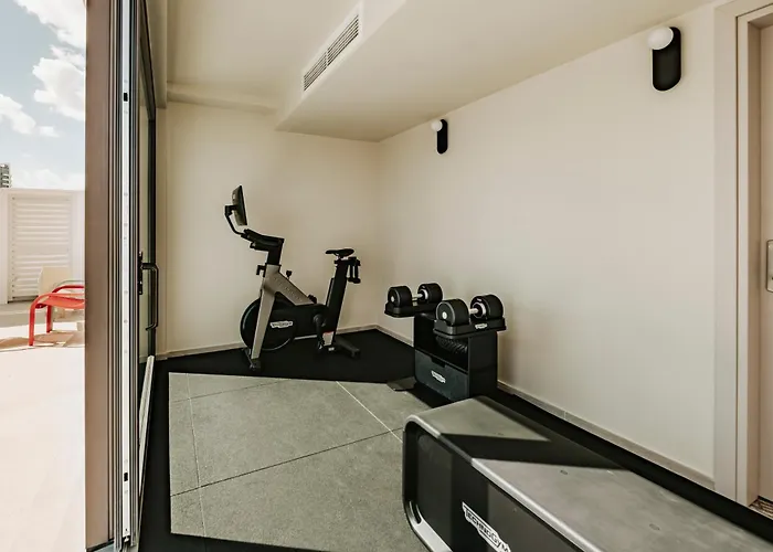 Regional By Neu Collective Szálloda 4*