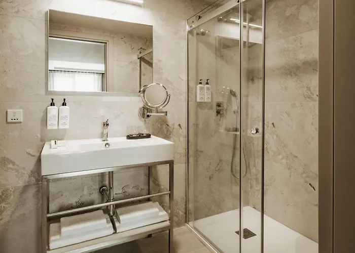 Regional By Neu Collective 4*