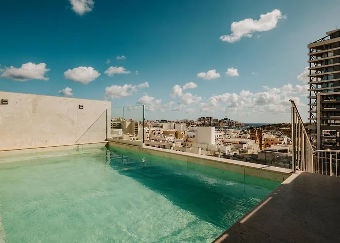 Regional By Neu Collective מלון Gzira